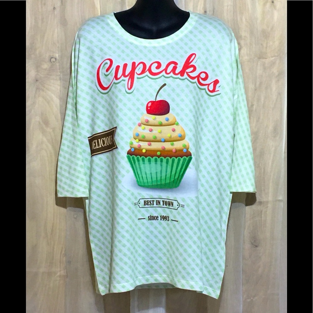 women’s amply sweater Small/Medium